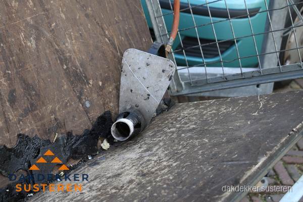 Dakdekkers gasbrander voor bitumen werkzaamheden in Susteren Dakdekkers gasbrander voor bitumen werkzaamheden in Susteren
