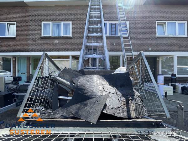 Kosten dakreparatie: dakschade aan flatgebouw in Susteren Kosten dakreparatie: dakschade aan flatgebouw in Susteren
