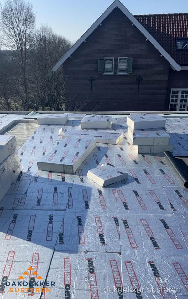 IKO PIR isolatieplaten op plat dak in Susteren